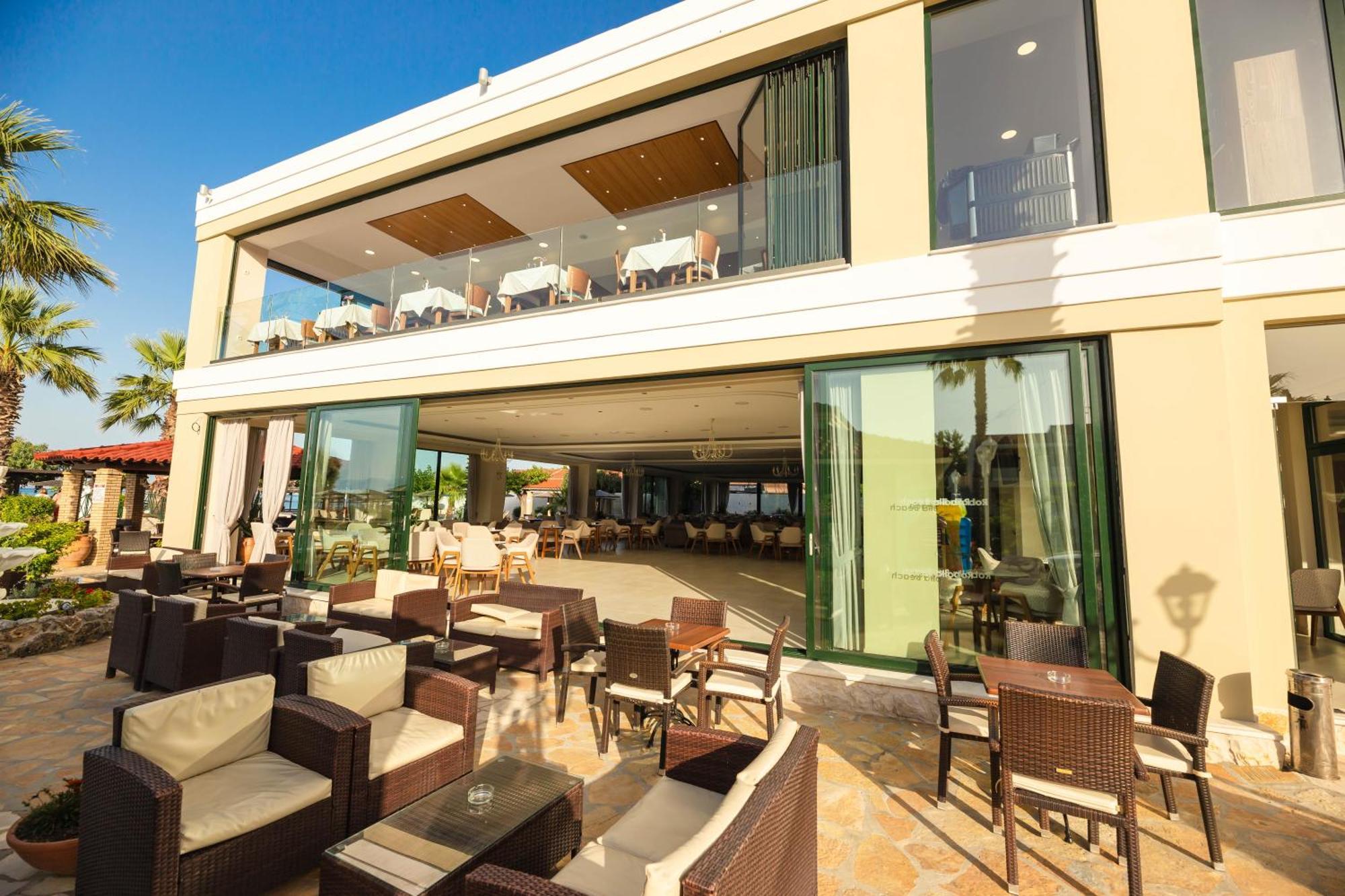 Robolla Beach Aparthotel Roda  Esterno foto