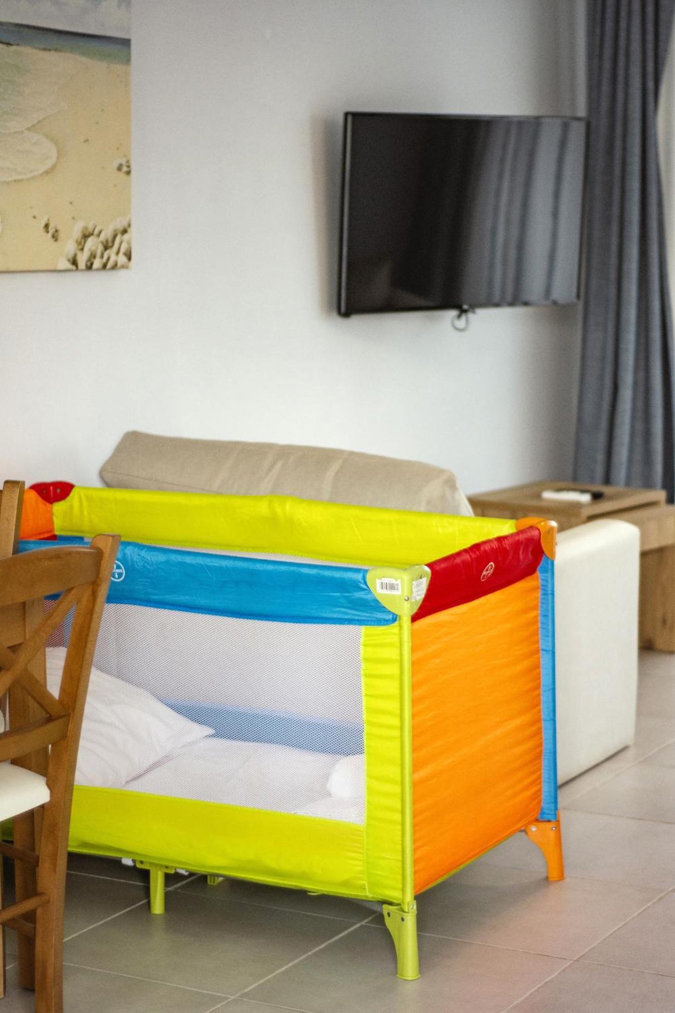 Robolla Beach Aparthotel Roda  Esterno foto